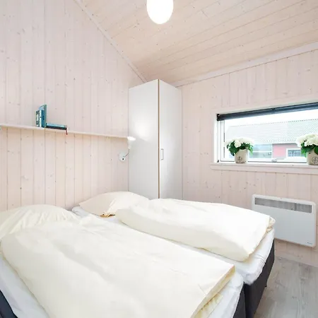 Apartment Helles Strandhaus Mit
